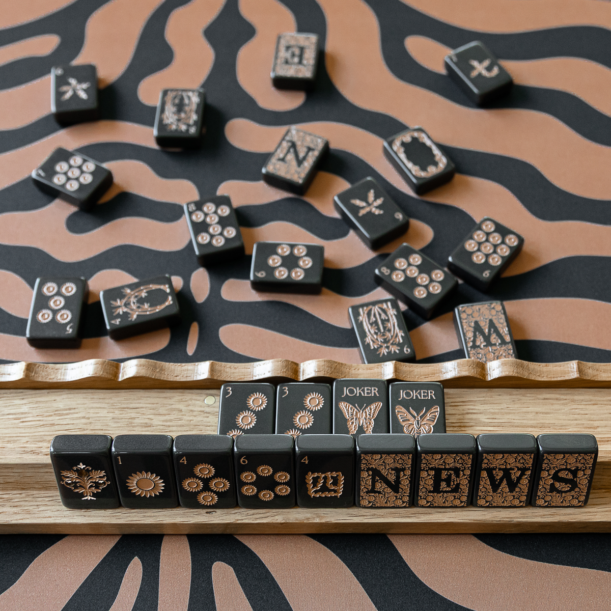 Savana Noir Mahjong Mat