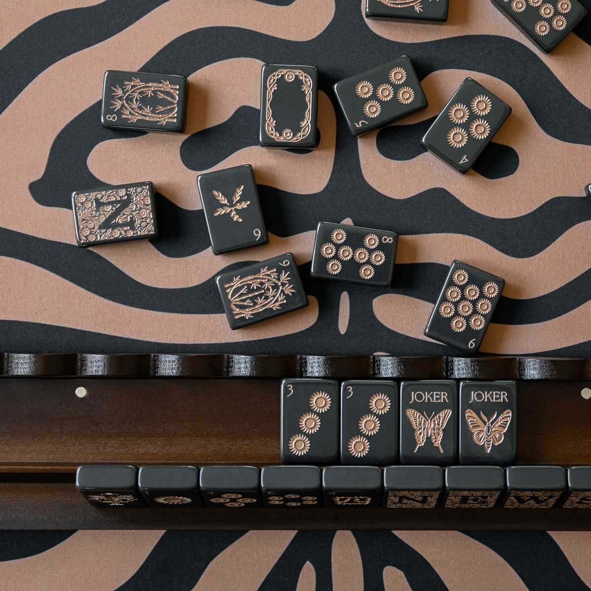 Savana Noir Mahjong Mat