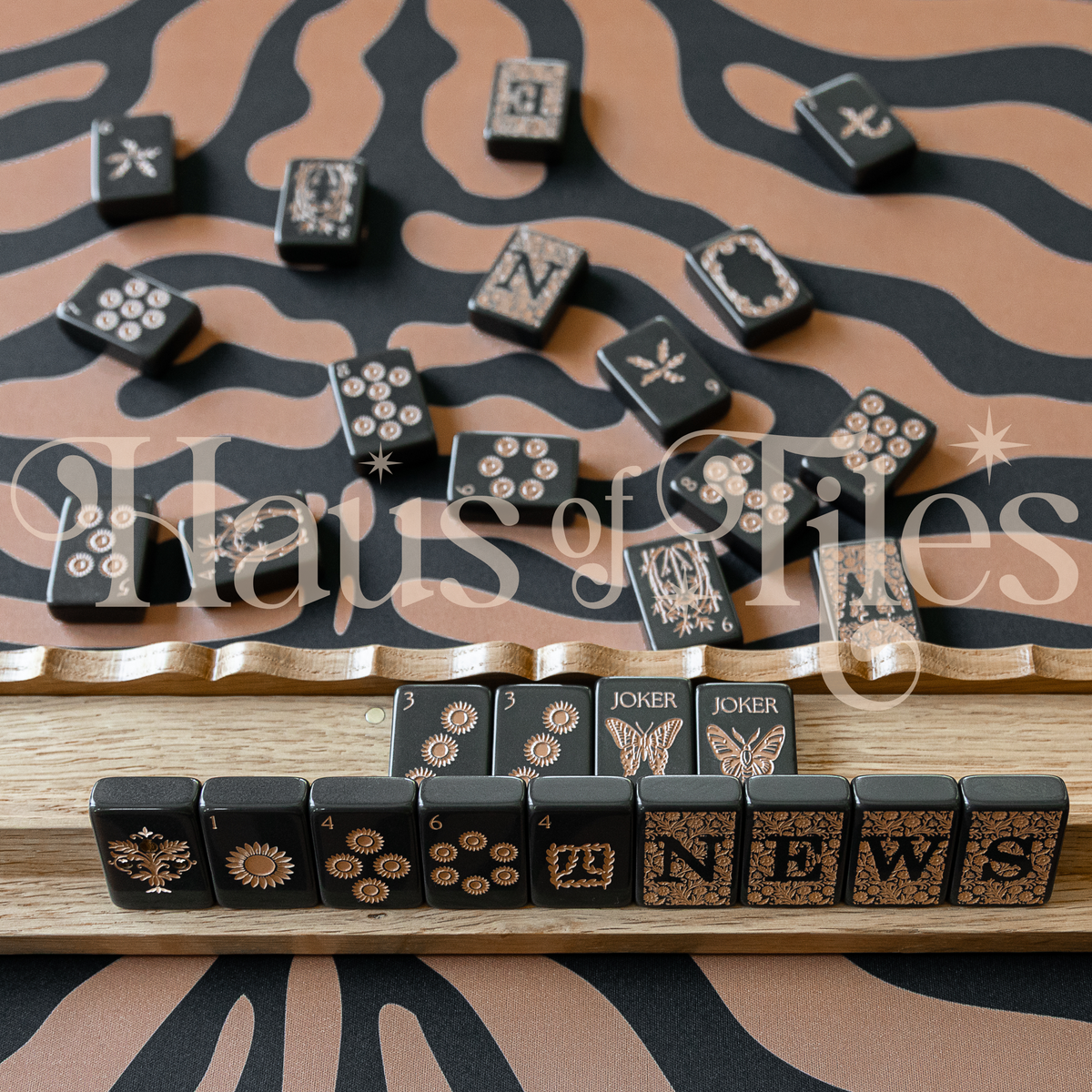 Savana Noir Mahjong Mat - Octagon | Patent Pending