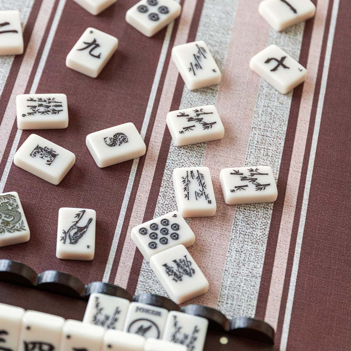 Woven Rose Mahjong Mat | No Grommet